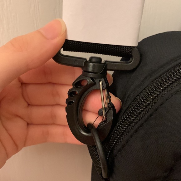 Adidas Puffy Crossbody Bag with Free Matching Wallet!! - Picture 12 of 17